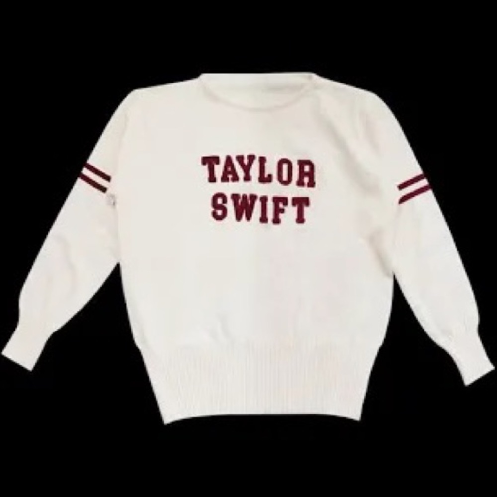 Taylor Swift knit sweater